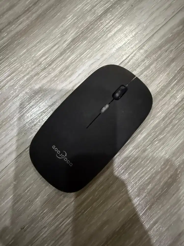 Mouse Grotic hitam masih bagus