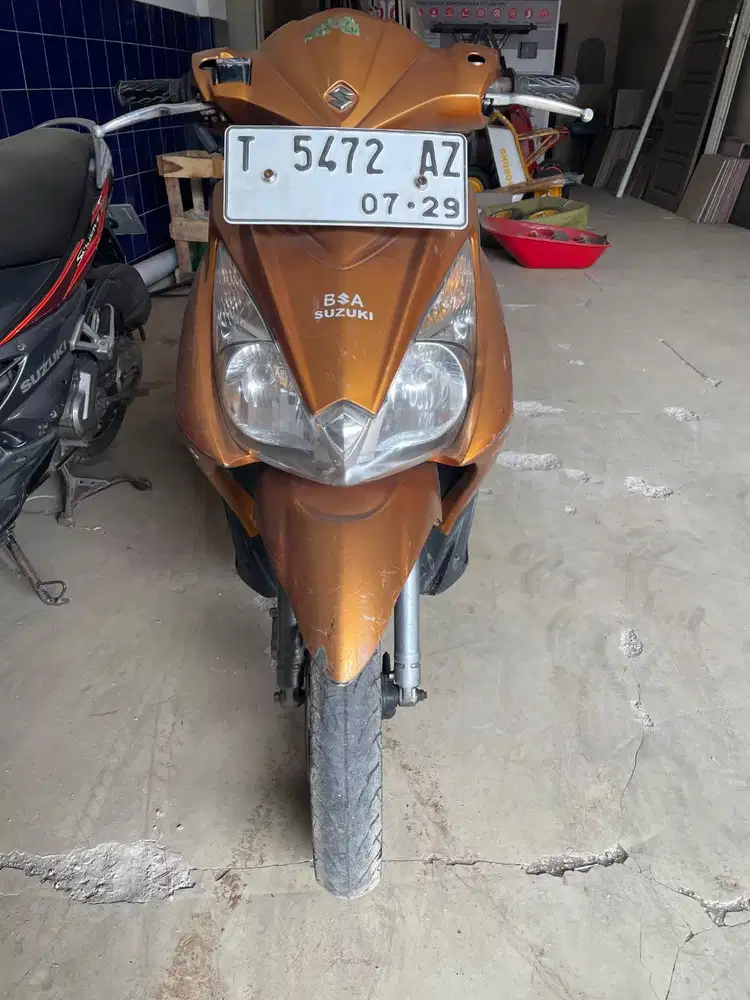 Suzuki Skydrive 125 2009 atas nama sendiri dari baru ex display dealer