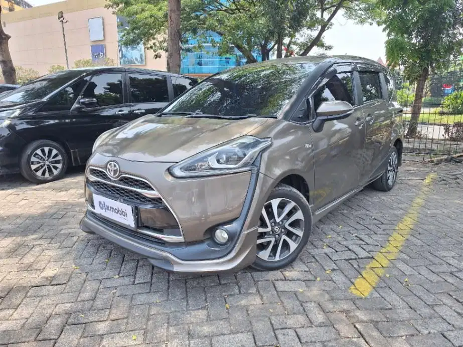 LOW DP Toyota Sienta 1.5 Q Bensin-AT 2016 JGY