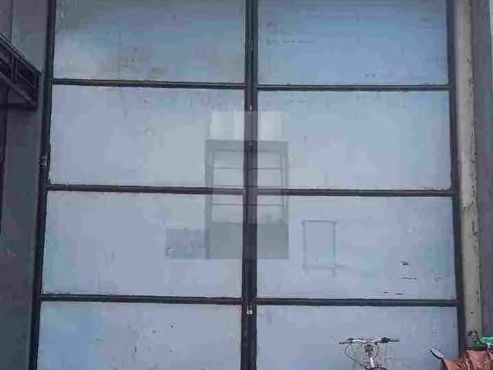 Dijual gudang siap pakai  di komplek pergudangan safe and lock lingkar timur sidoarjo