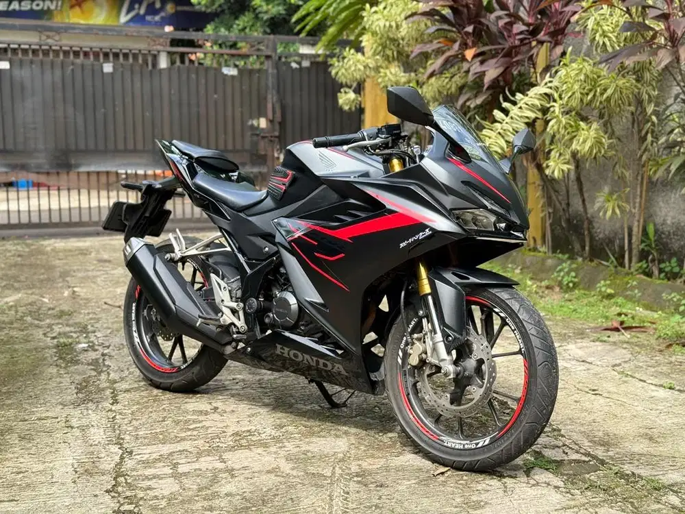 Cbr 150r 2022 Mulus Seperti Baru