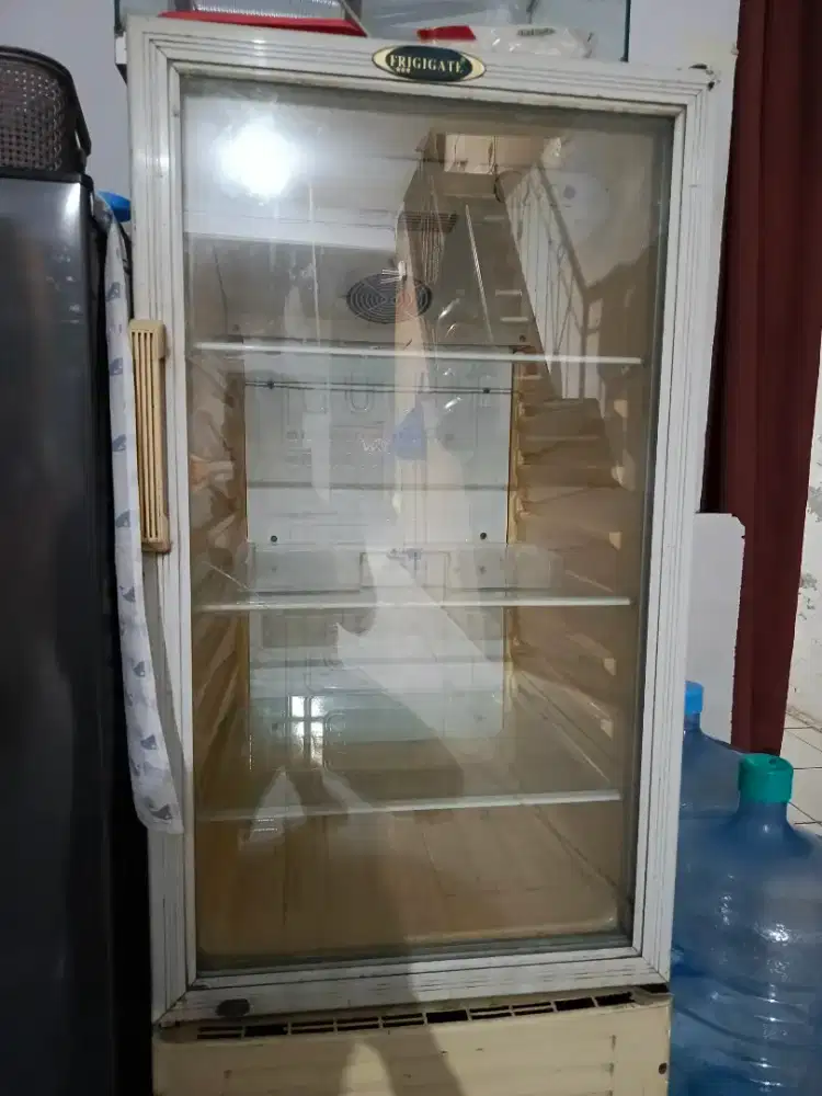 Kulkas minuman frigigate