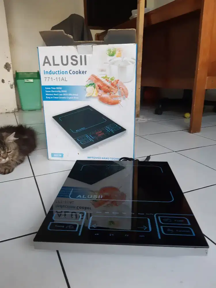 Kompor listrik Portable ALUSII induction cooker Slim, mulus spt baru