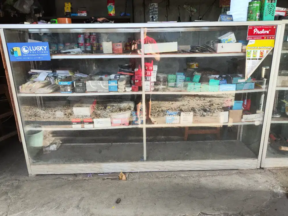 Etalase ukuran 2.0 m x 38 cm x 1.22 m