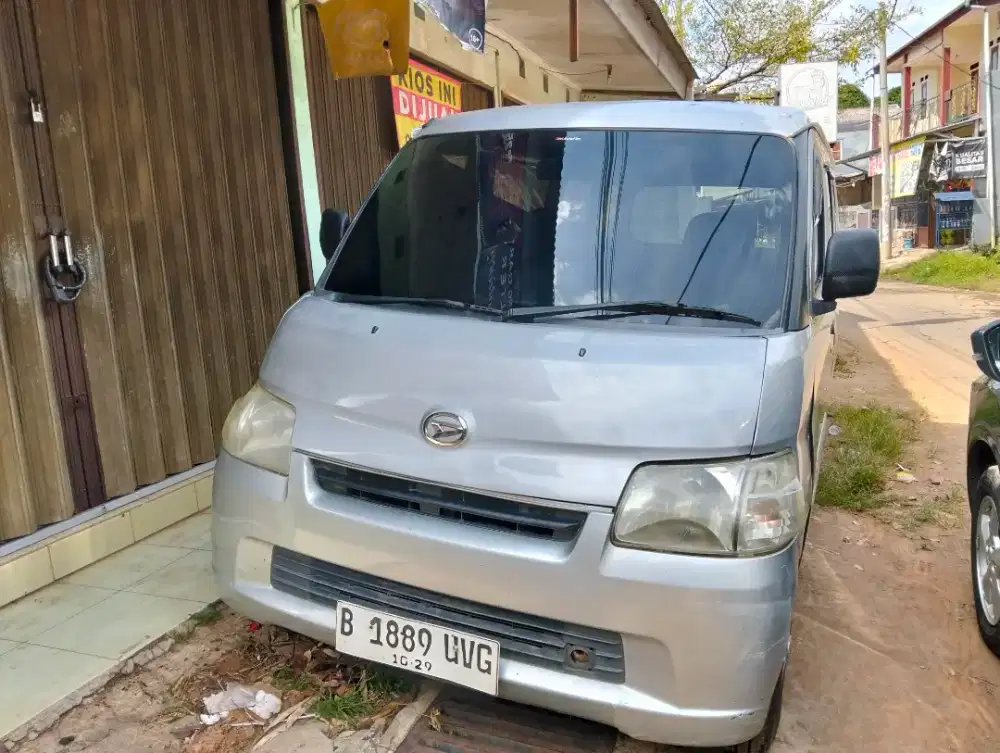 Daihatsu gran max 2009