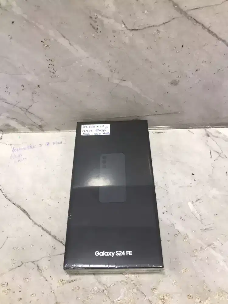 Di jual HP NEW Samsung galaxy S24 FE 5G GRAPHITE RAM 8GB ROM 256GB