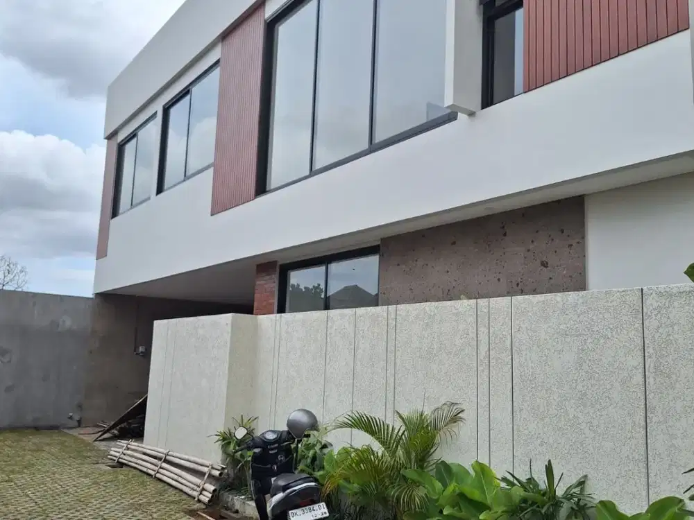 FREEHOLD VILLA JL. SEKARSARI 10 MENIT DARI PANTAI SANUR BALI