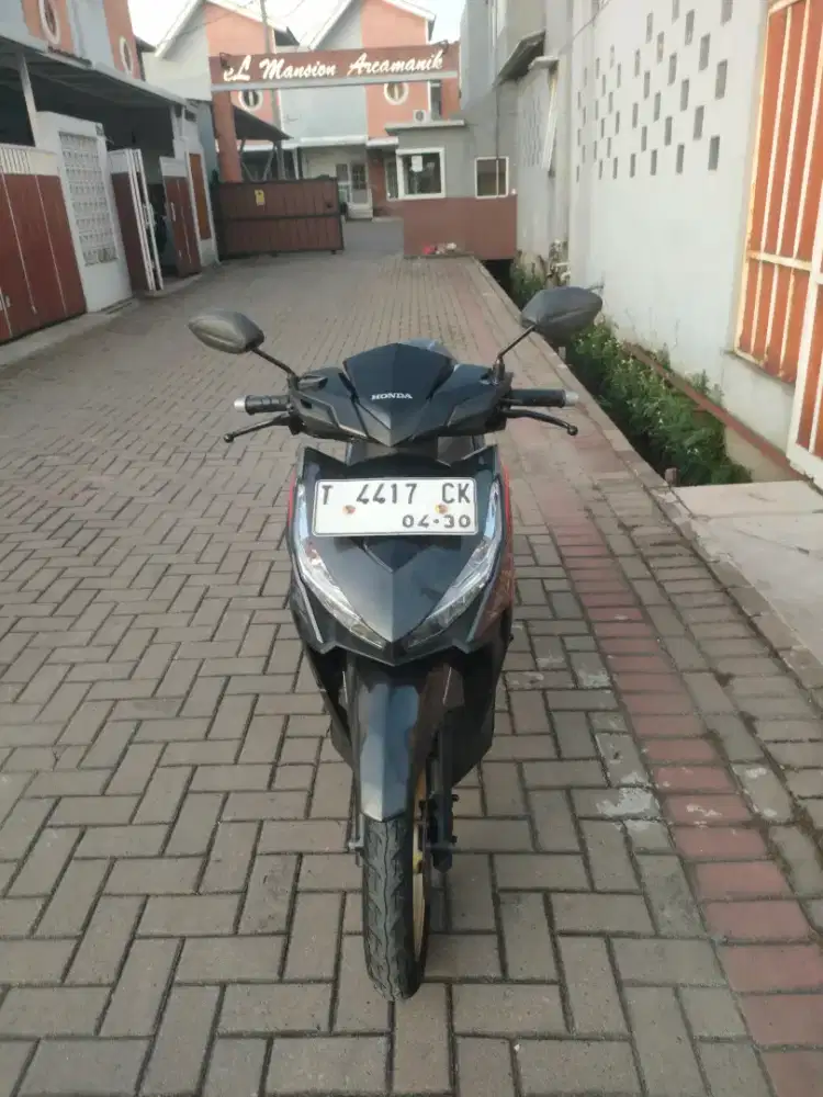 Jual cpt : honda VARIO 125 LED thn 2015 MULUS SEKALI