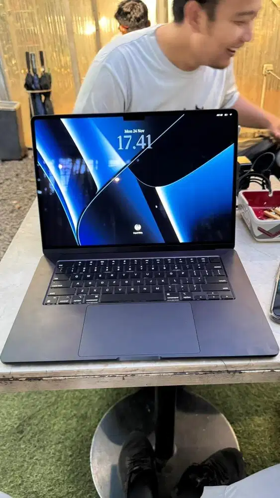 macbook air m3 15 8/256gb