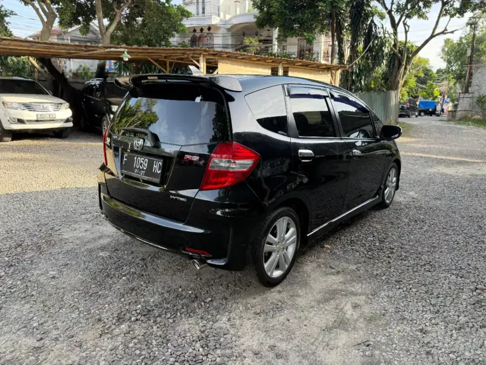 HONDA JAZZ RS MANUAL 2011 FACELIFT