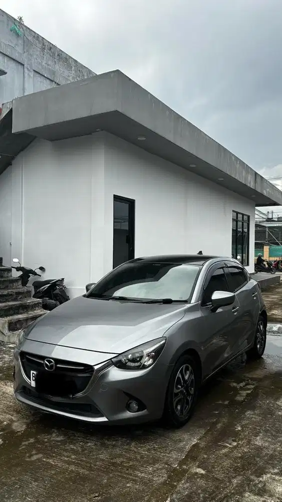 Mazda 2 skyaktiv automatic