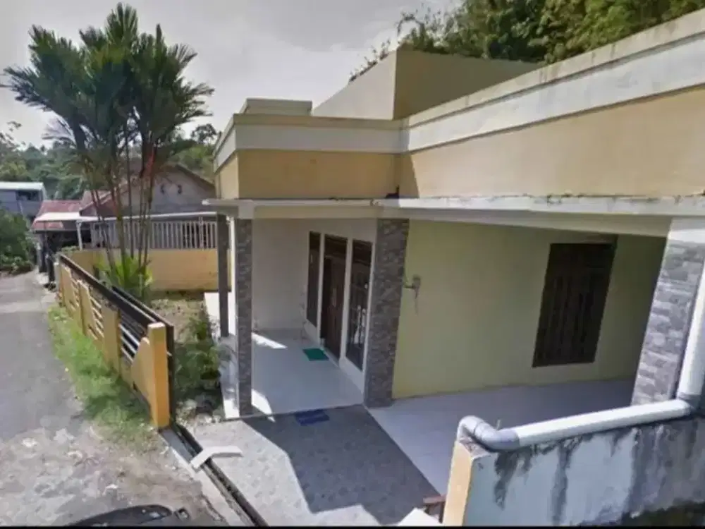 Rumah Jl. Siswa Kel. Tikala Baru, manado