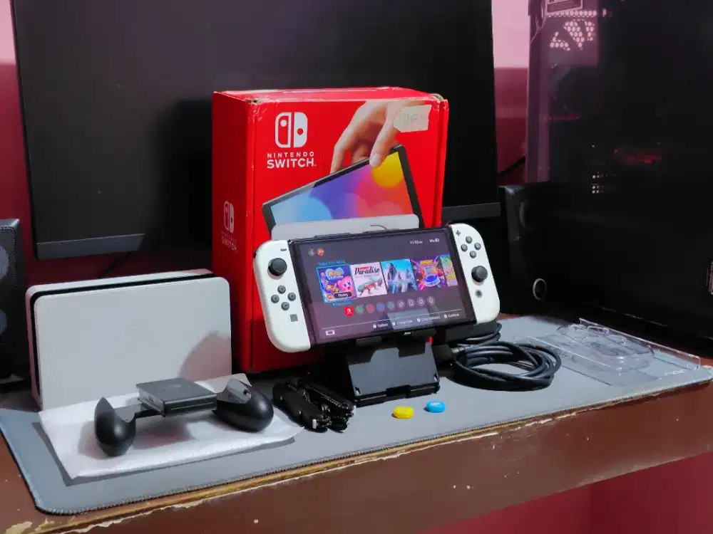 Nintendo Switch Oled C*F*W 512gb tahun 2025 fullset !!!