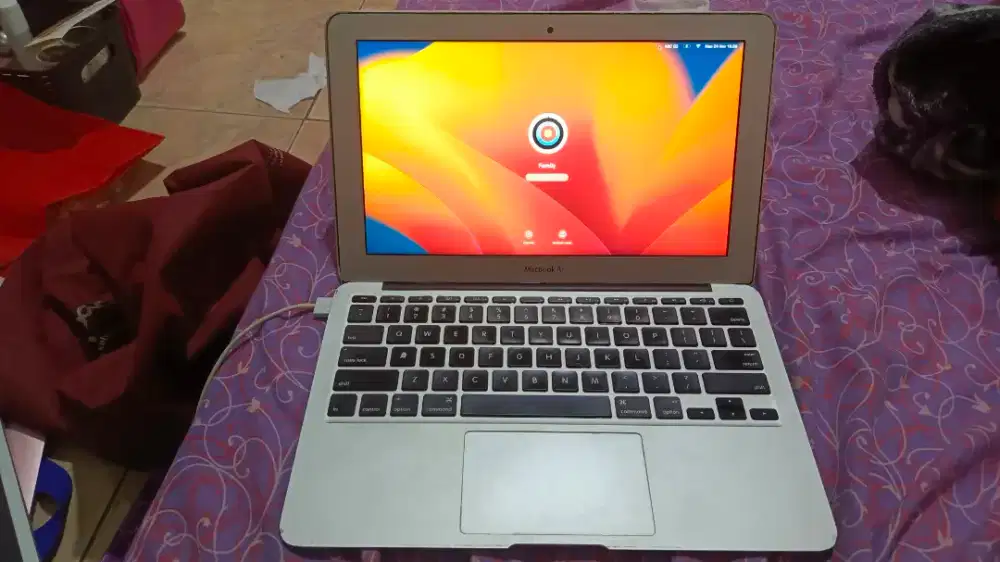 Macbook Air 11, mid 2013