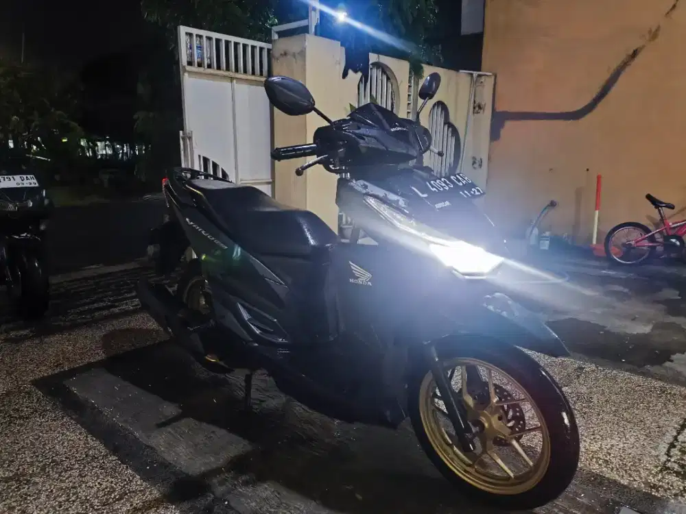 Vario exclusive 150 iss 2017