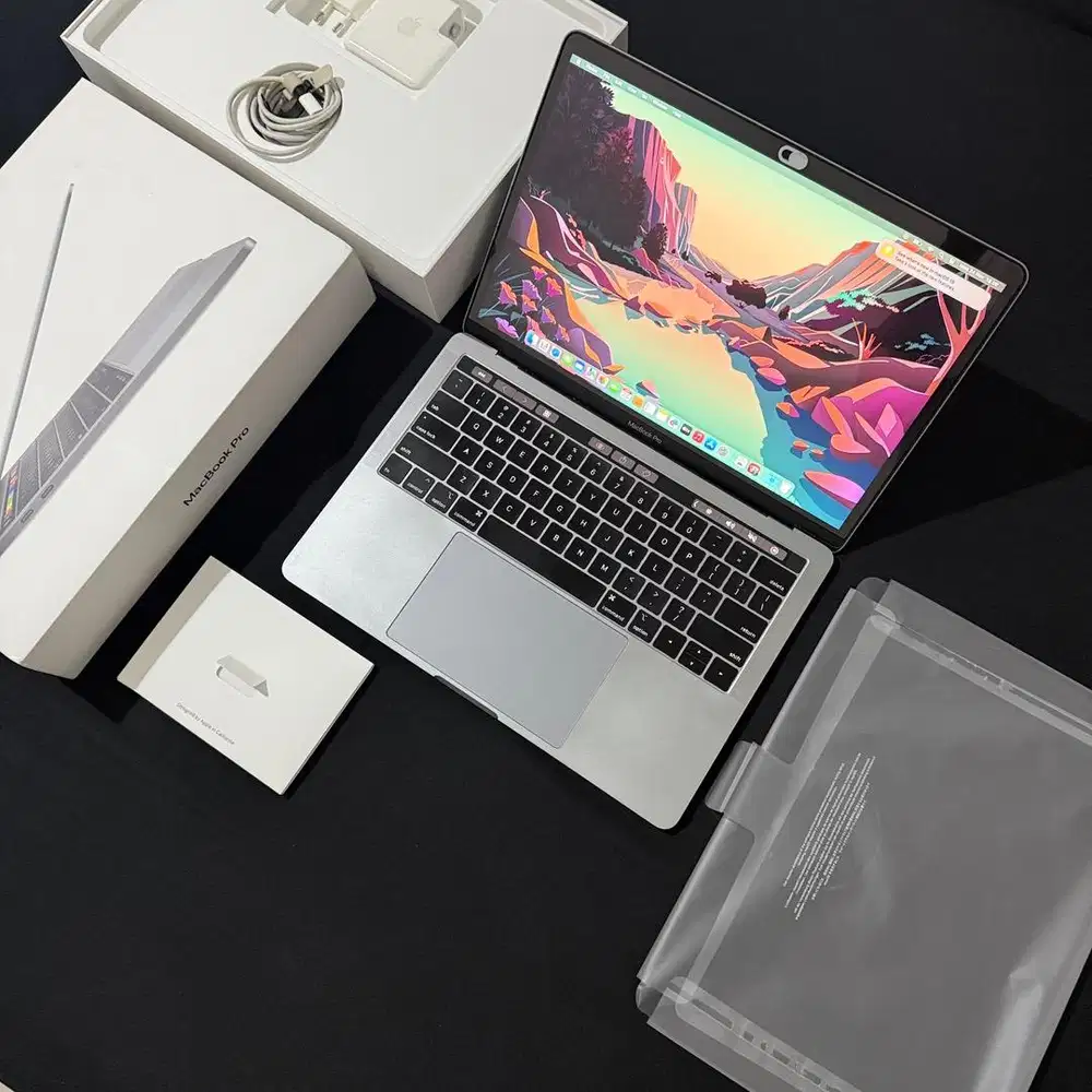 (iBox) Macbook Pro 2019 13 inch 8/256 Fullset Original iBox Like New
