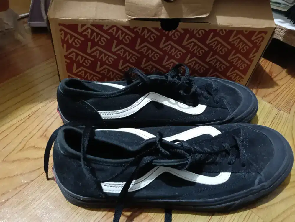 Sepatu vans new