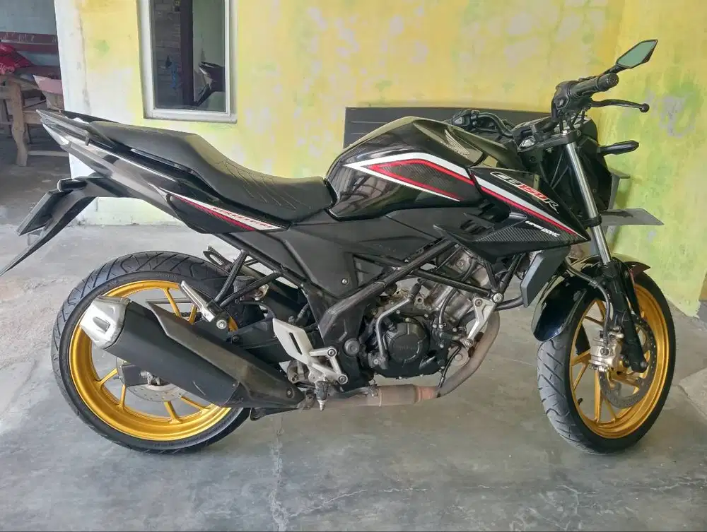 Di jual honda CB150R