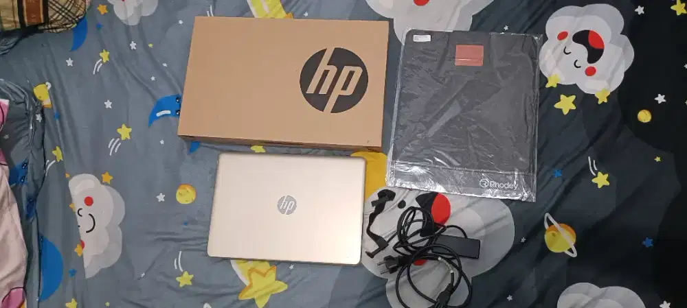 Laptop HP 14 BS006TU