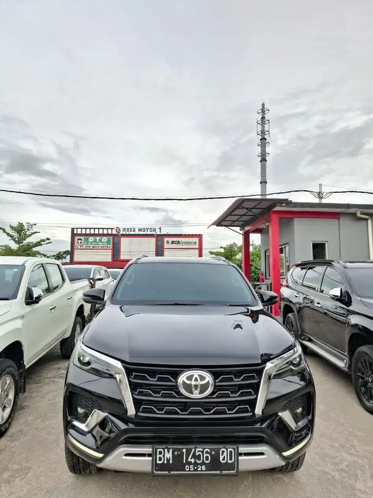 Fortuner 2021 G (4×4) diesel matic. Km 88rb