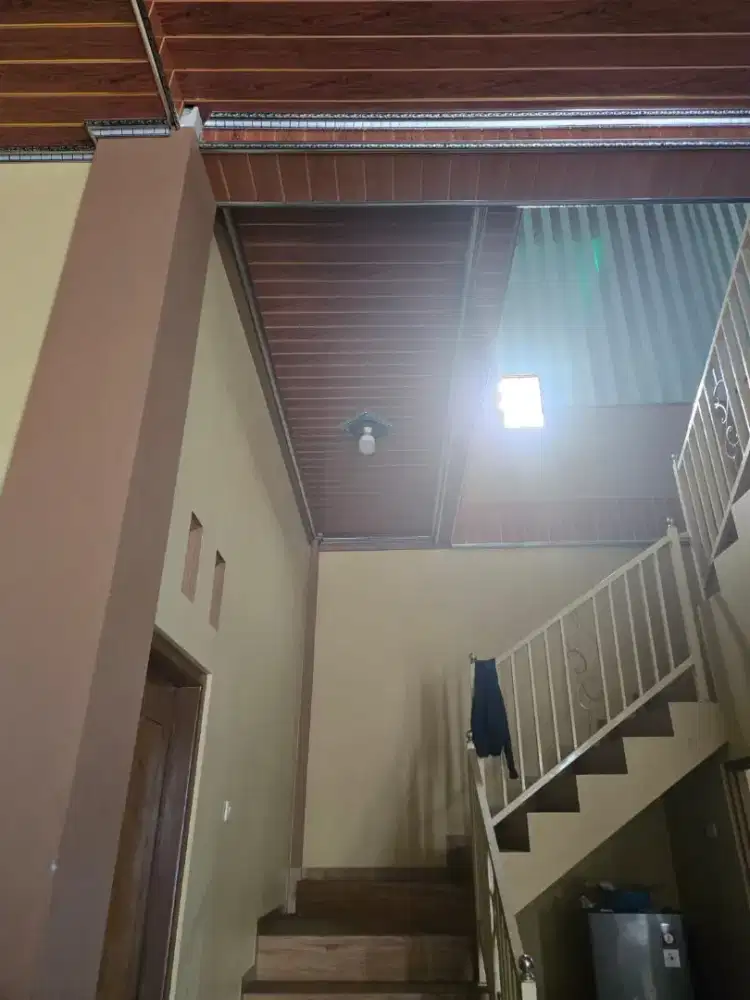 Plavon PVC dan gipsum