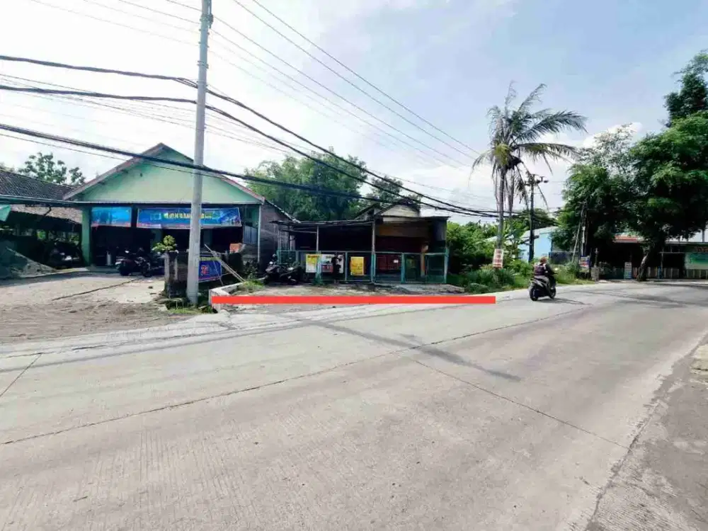 Tanah Luas 688m² Bonus Bangunan Ruko Strategis Tepi Jln di Simo