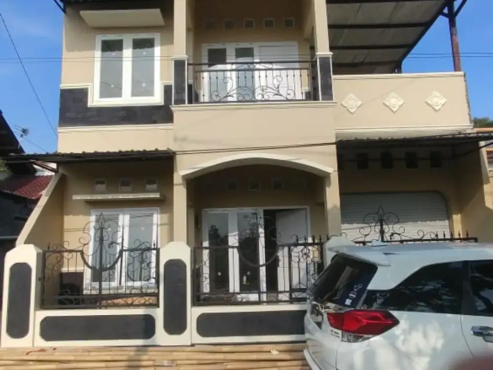 Rumah 2 Lantai di Sanggrahan Maguwoharjo. Sleman