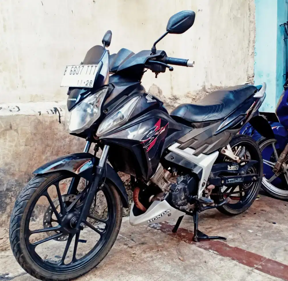 Honda cs 1 2008