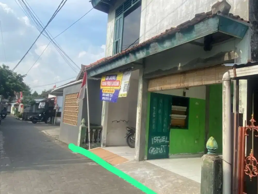 Dijual kost 8 pintu Jln. Santan, Maguwoharjo, Sleman