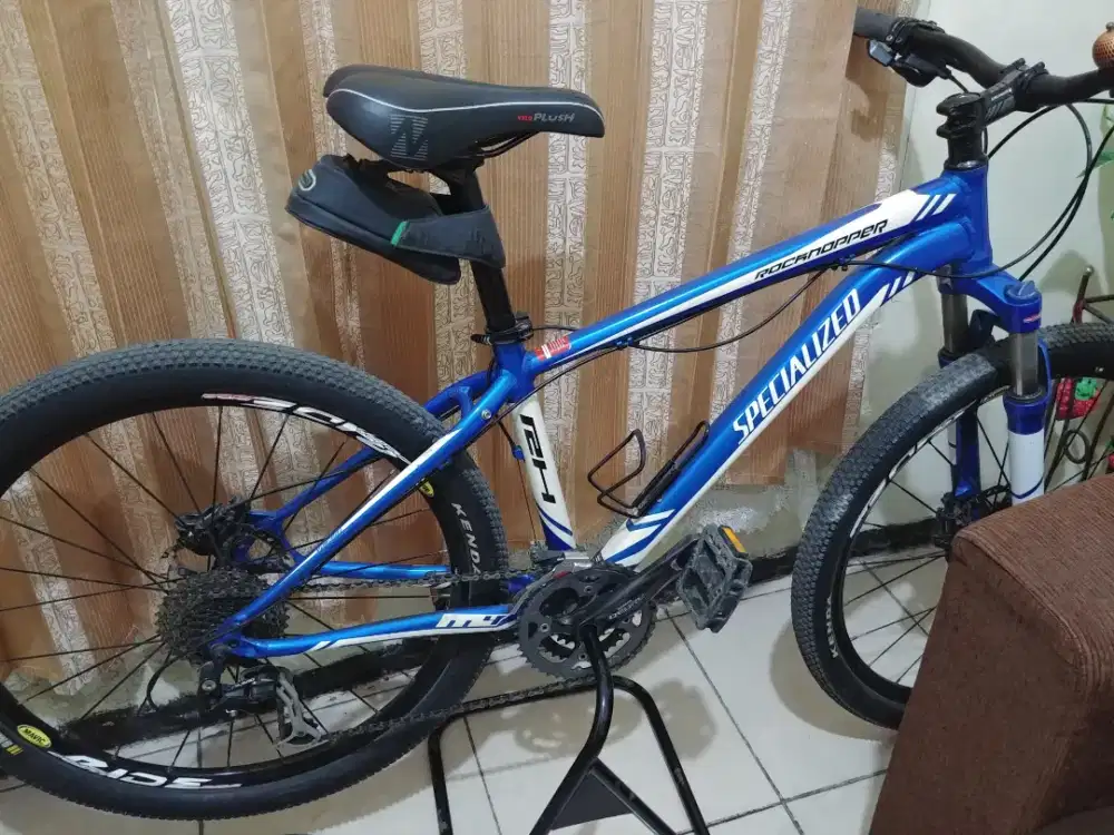 Do jual Sepeda Gunung second masih bagus mulus jarang sekali di pakai.