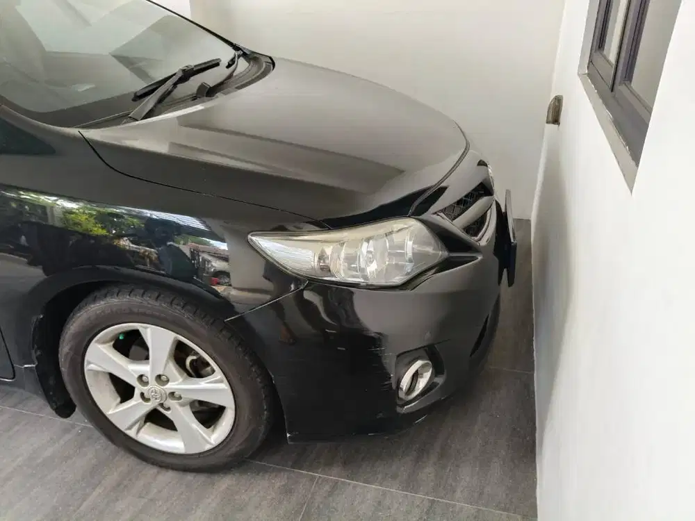 Toyota Corolla Altis 2.0 V tahun 2011 matic hitam