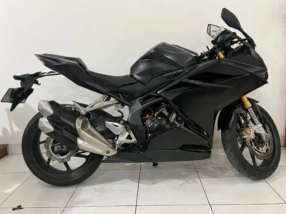 CBR 250rr 2017 ABS HITAM ISTIMEWA