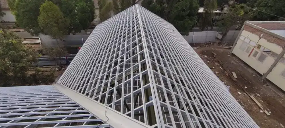 Tukang bangunan,perbaikan atap bocor,rangka baja ,kanopi,renopasi dll