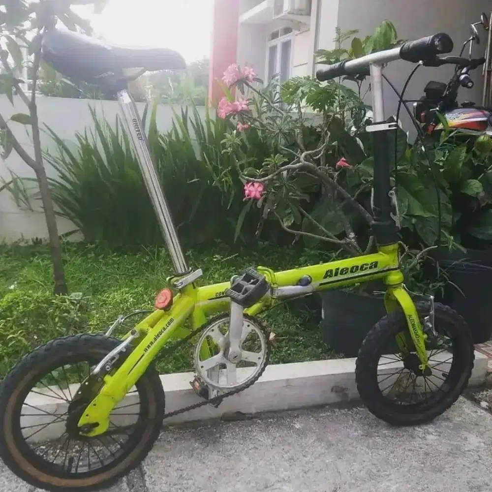 Sepeda lipat aleoca conveniente