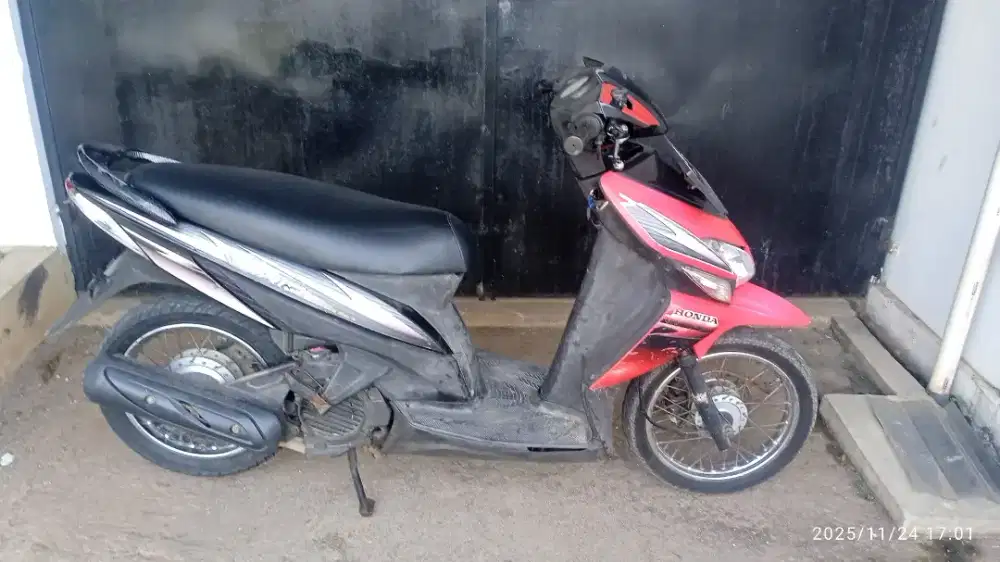 honda vario karbu 110 plat F bogor