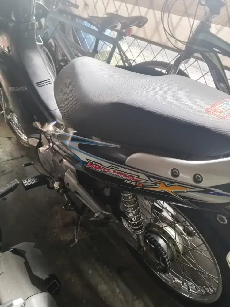 Honda karisma d