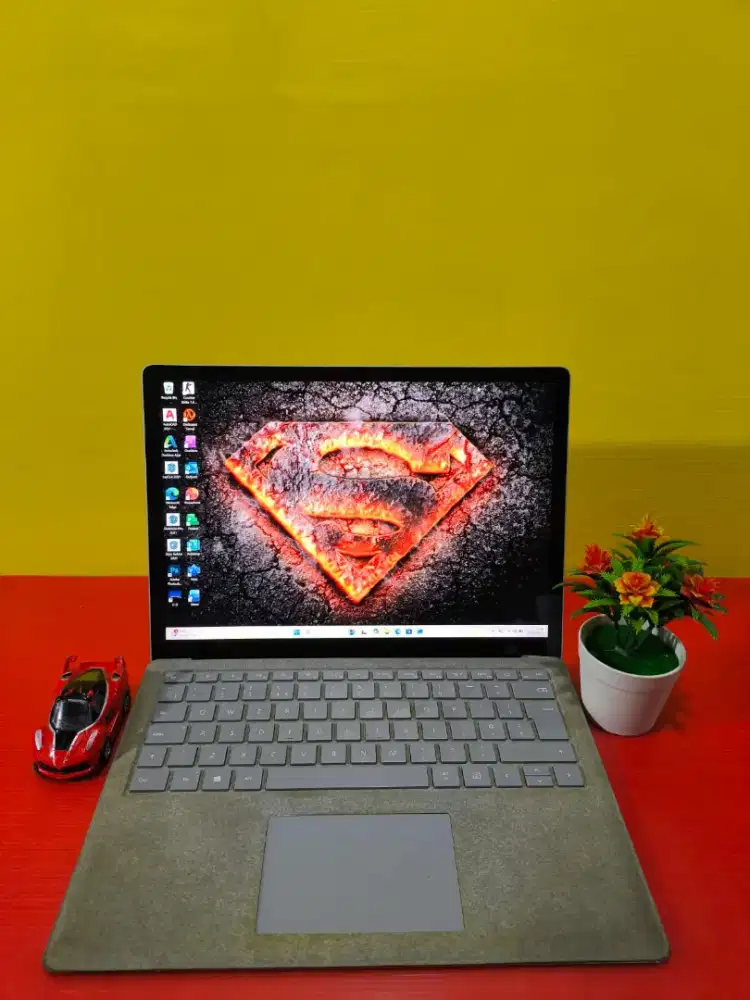 Laptop Microsoft Surface RAM 8 GB SSD BACKLIGHT