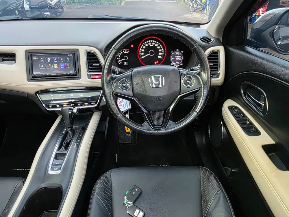 HRV Prestige Matic 2016 Sunroof Dp 2 Juta Promo