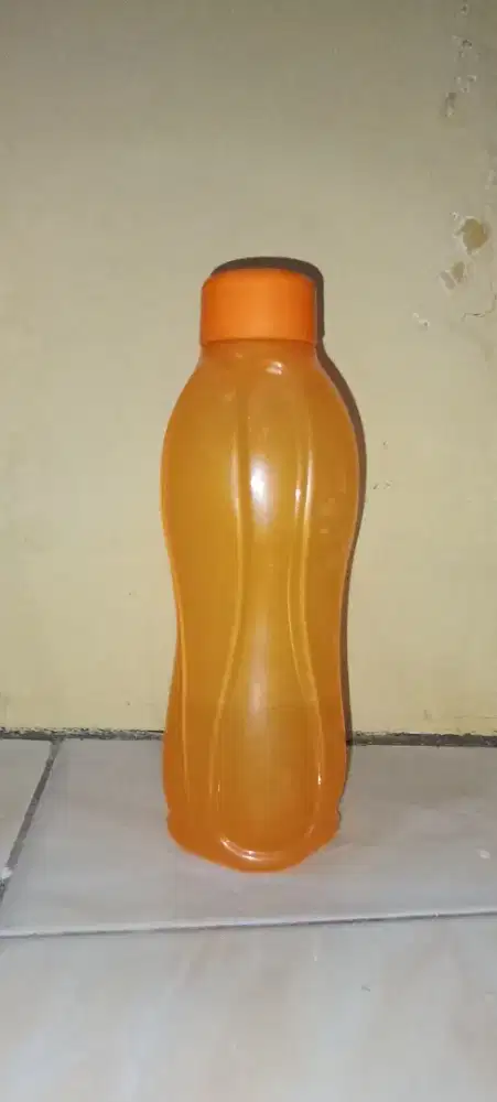 Botol Minum Tupperware