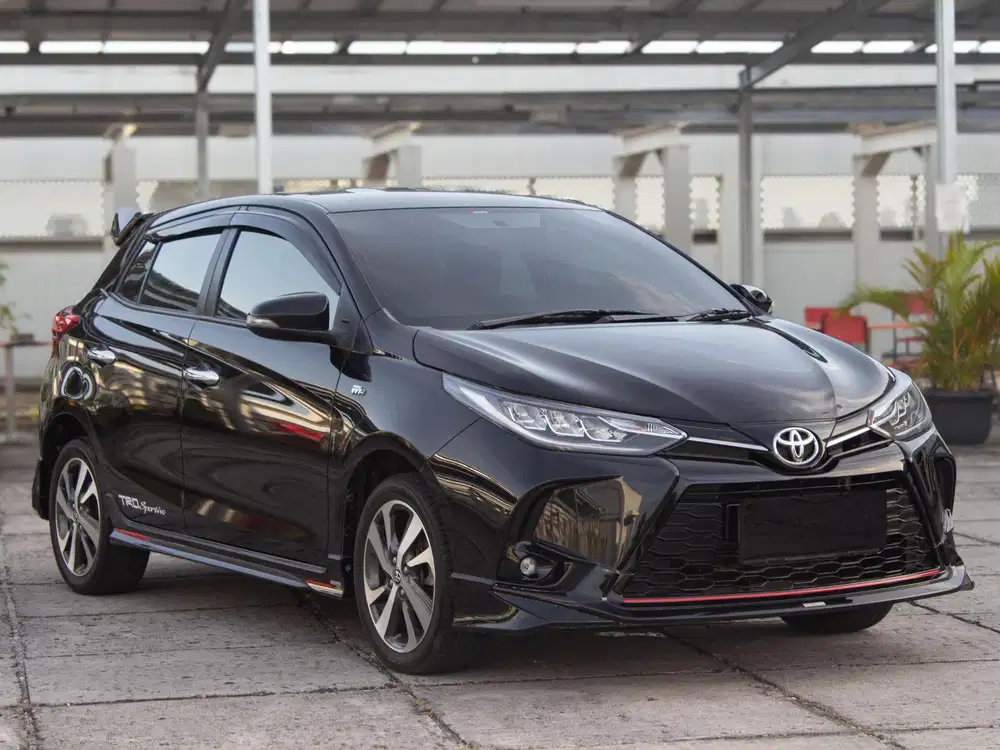 TOYOTA YARIS S TRD 1.5 2021 - HITAM