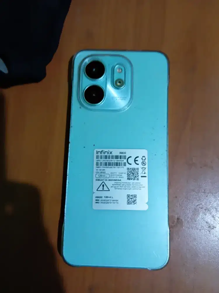 Infinix smart 9 4+2/128 hp only mahar 900 nego tipis.