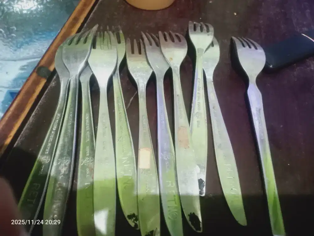 Garpu Merk Dolls Sisa² Simpenan Nyokap