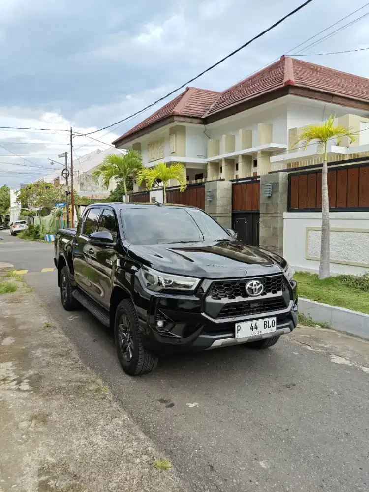 Toyota Hilux v 2025