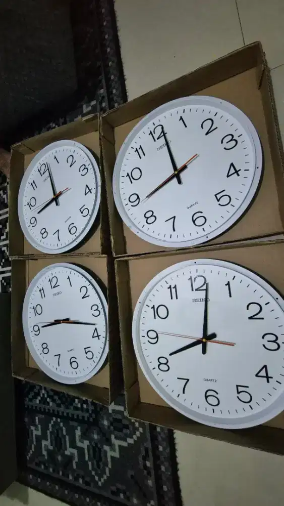 Jam Dinding Seiko 42cm