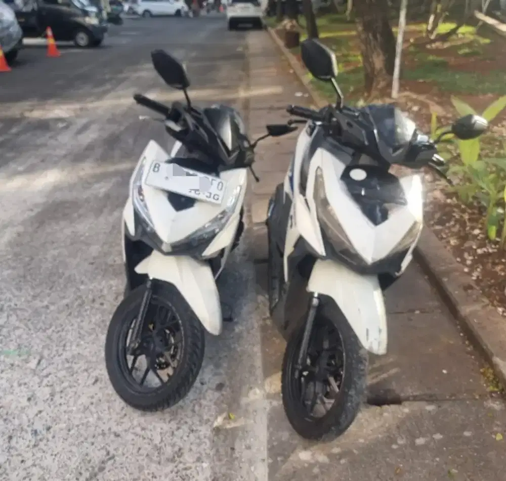 Dijual cepat vario125 kzr th. 2015  10 juta
