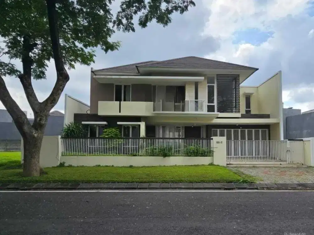 Termuraahhh. Turun Harga Dijual Rumah Royal Residence