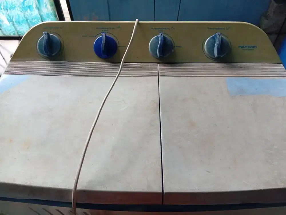 Mesin cuci 8kg polytron model hijab