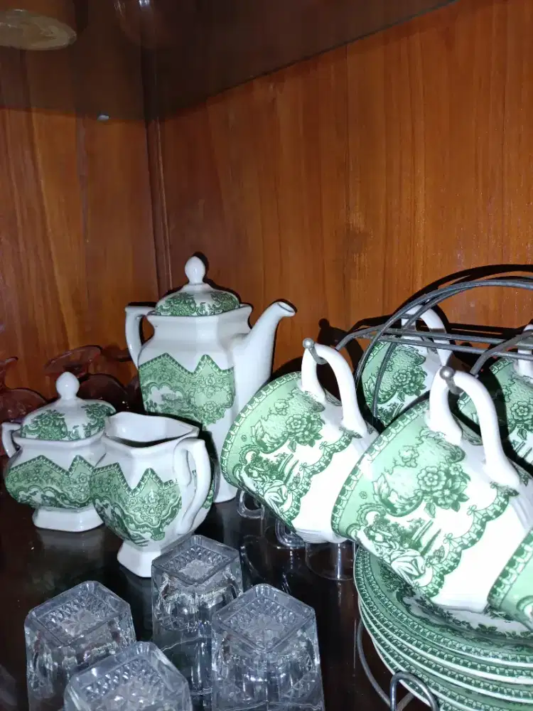 Set Hiasan Gelas & Piring - HSC 2025