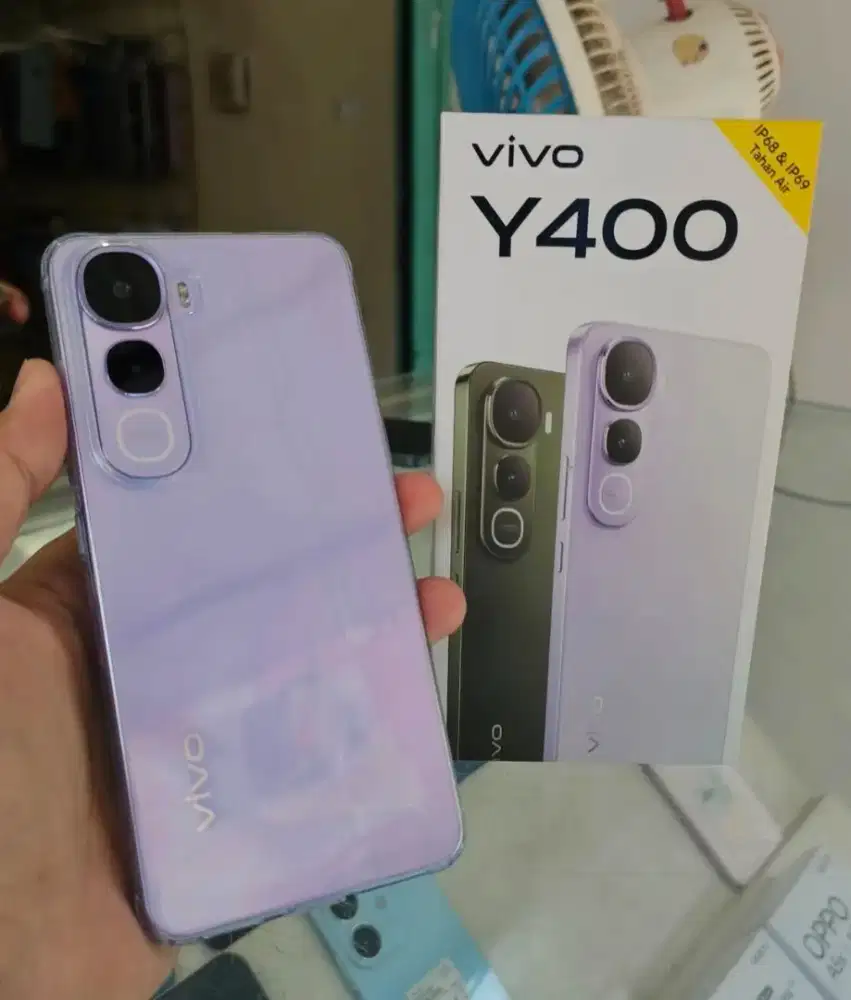 VIVO Y400 RAM 8/256 BARU