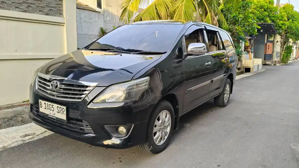 kijang innova g matic 2013